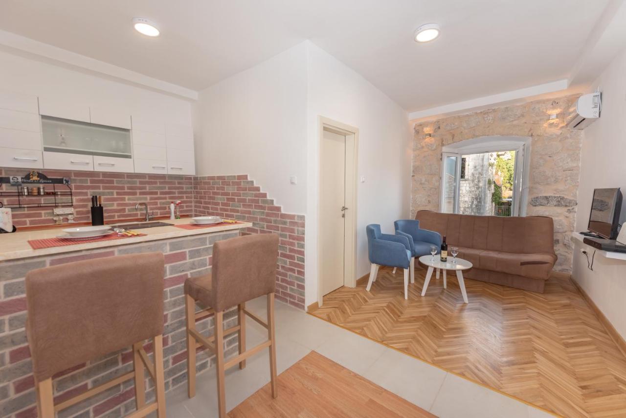 Apartment Forteca Lux بيراتس المظهر الخارجي الصورة