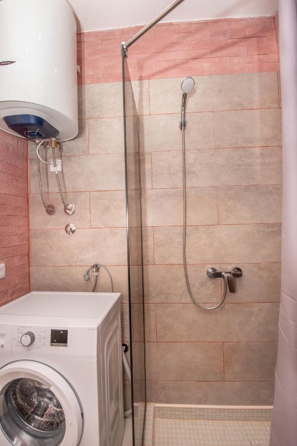 Apartment Forteca Lux بيراتس المظهر الخارجي الصورة